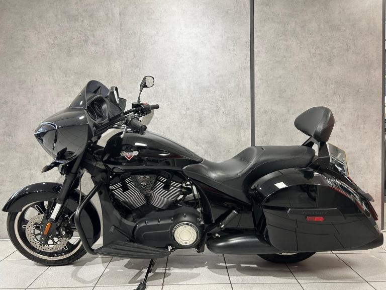 64/2015 Victory Cross Country 8 Ball - 17051 miles