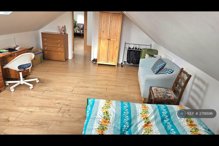 1 bedroom in Cae Gwyn Rd, Cardiff, CF14 (#2718696)