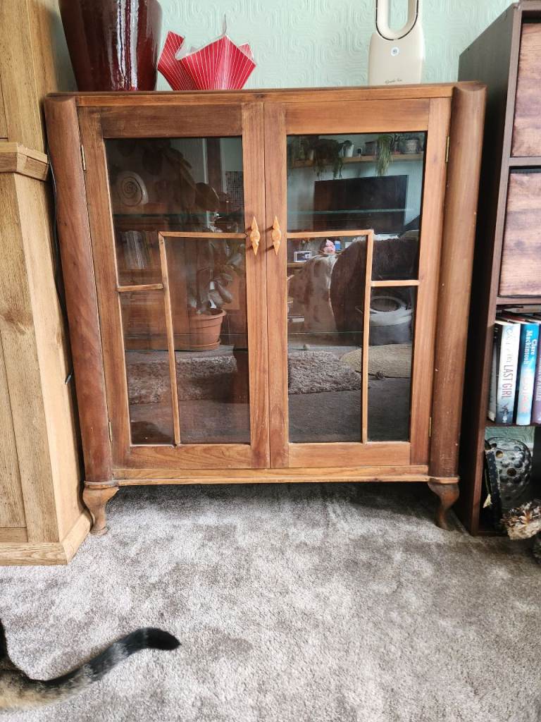 Small Wooden Display Cabinet with Glass Doors – Good Condition