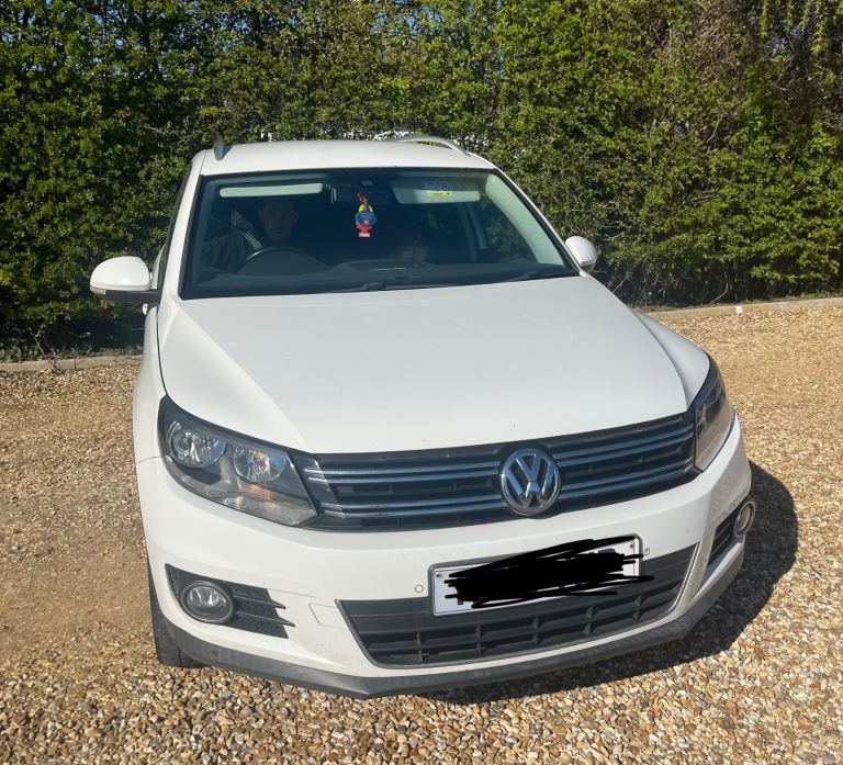Volkswagen, TIGUAN, Estate, 2015, Manual, 1968 (cc), 5 doors