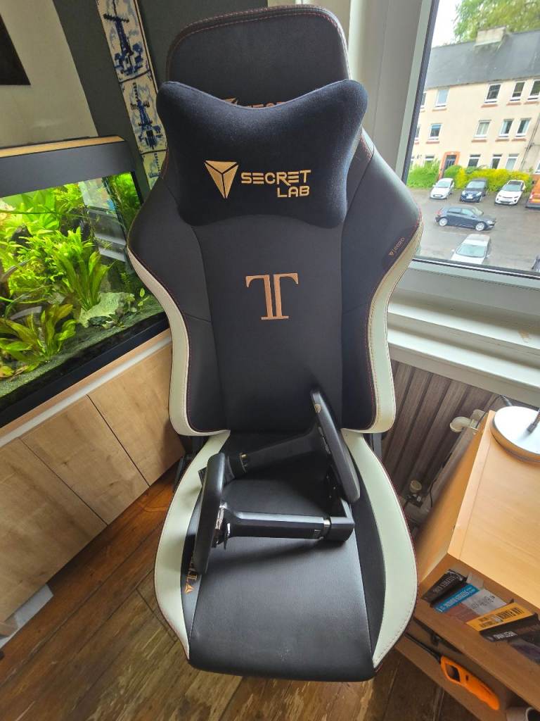 Secret Lab 2020 Titan Series Chair