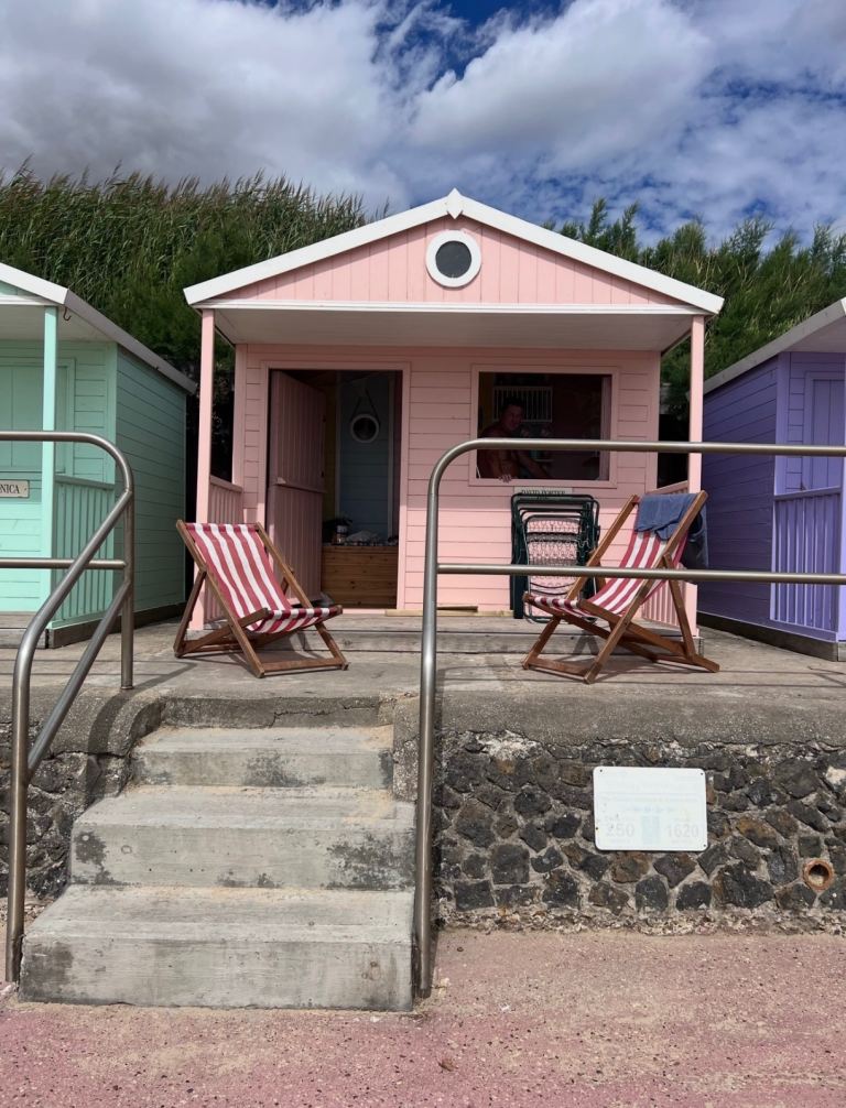 My little pink hut