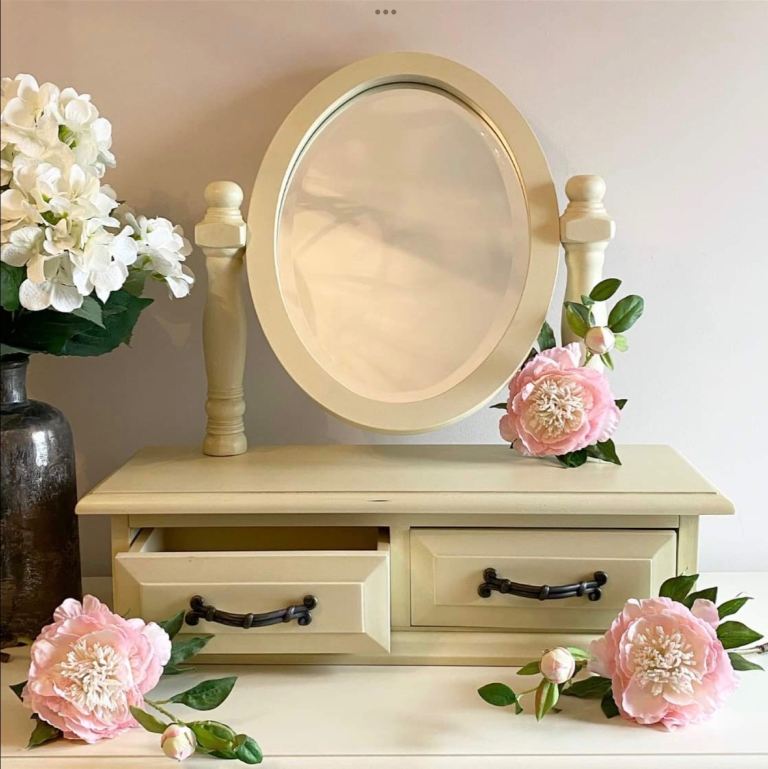 New! Shabby chic French style dressing table mirror in cream. 