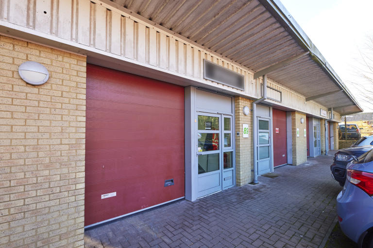 Romsey - SO519AQ \ Flexible Workshop Room in Basepoint {{center_name}