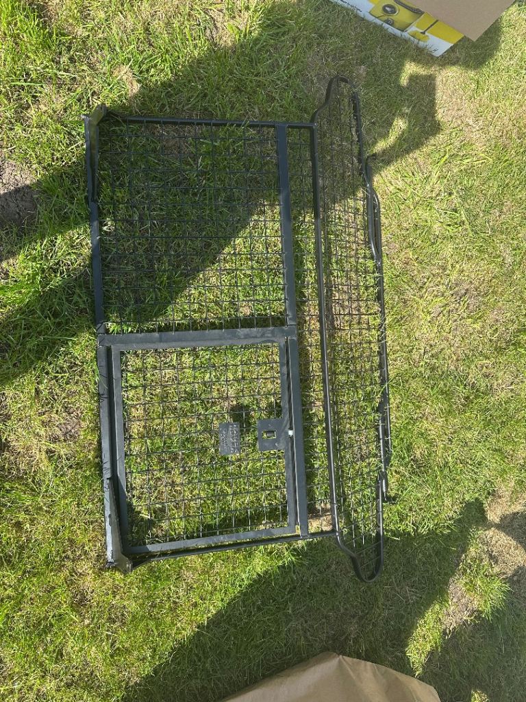 Range Rover velar dog gaurd