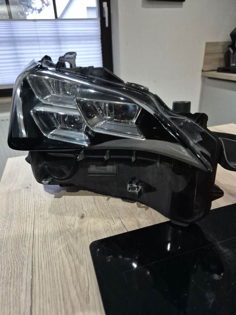 image for Lexus RC ( F ) Headlight set left and right