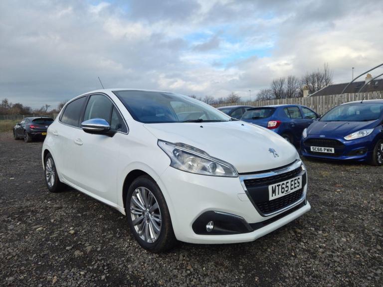 2015 Peugeot 208 1.2 PureTech 82 Allure 5dr HATCHBACK PETROL Manual
