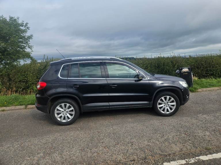 Volkswagen, TIGUAN, Estate, 2011, Manual, 1968 (cc), 5 doors