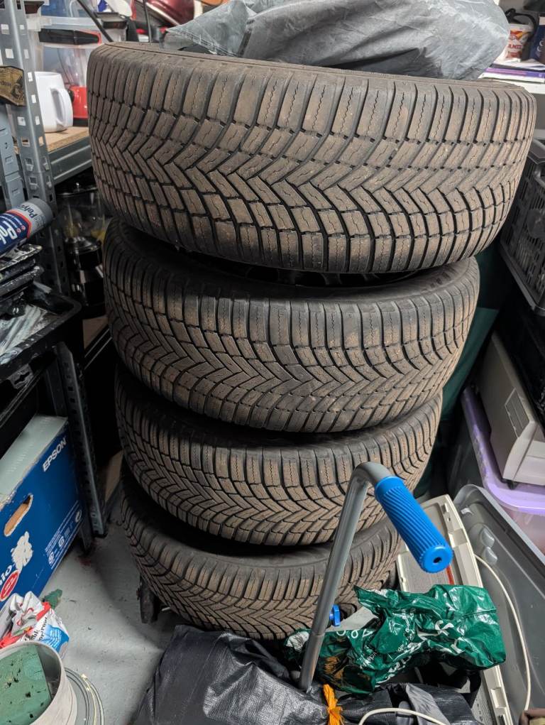 VW/Seat/Audi/Škoda steel wheels and all season tyres