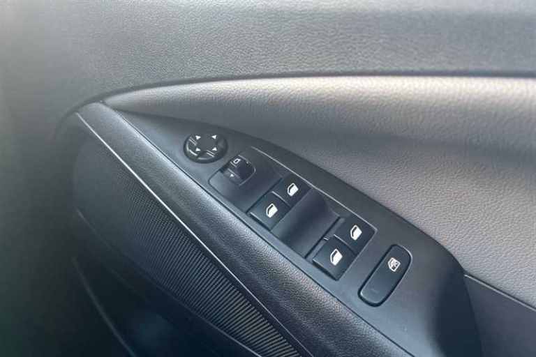 2018 Vauxhall Crossland X 1.2 Elite Nav 5dr HATCHBACK PETROL Manual