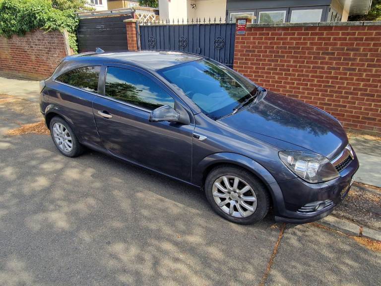 AUTOMATIC VAUXHALL ASTRA 1.8 ULEZ FREE GREAT DRIVE 