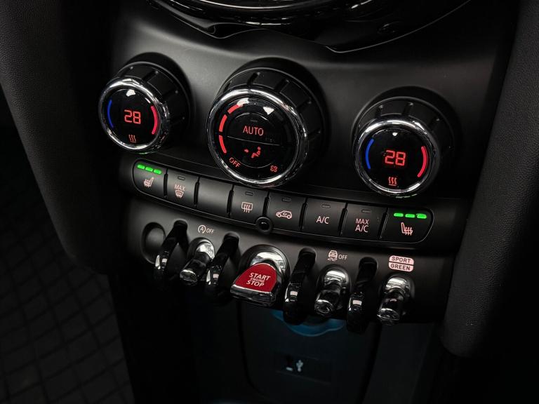 2019 MINI Hatch 1.5 Cooper Exclusive Euro 6 (s/s) 5dr HATCHBACK Petrol Manual