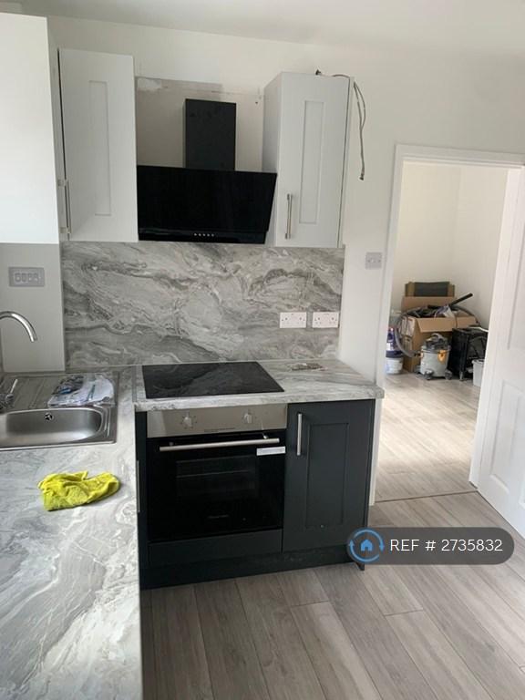 4 bedroom house in Chauntry Place, Coventry, CV1 (4 bed) (#2735832)