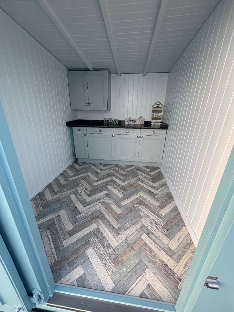 Stunning beach hut for sale Barton On Sea beach 