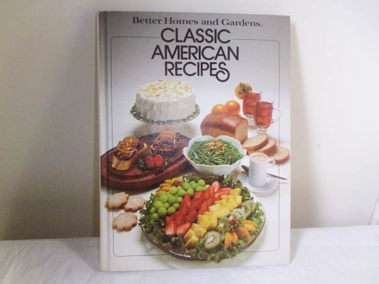 COOK BOOK - CLASSIC AMERICAN RECIPES