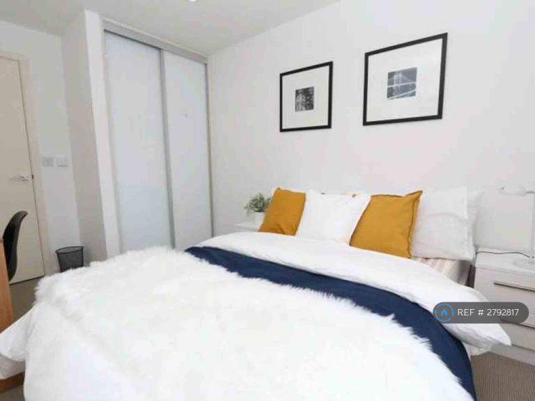 1 bedroom in Albany Apartments, Portsmouth, PO1 (#2792817)