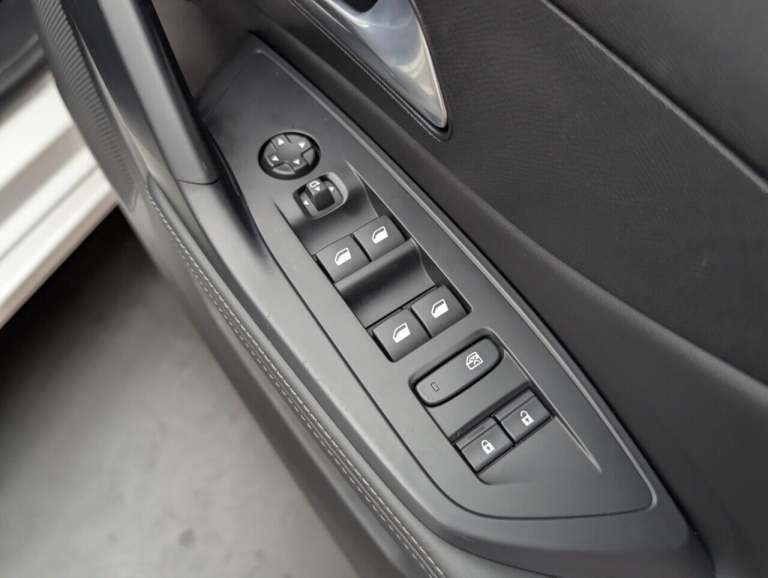 2023 Peugeot 308 1.5 BlueHDi Allure Premium Hatchback 5dr Diesel EAT Euro 6 (s/s) (130 ps) H HATC...