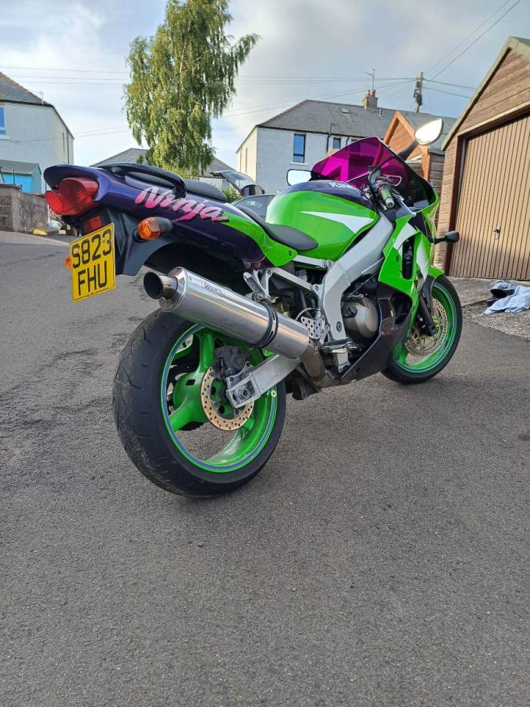 Kawasaki zx6r 