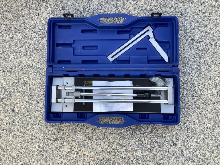 Professional tile cutter 