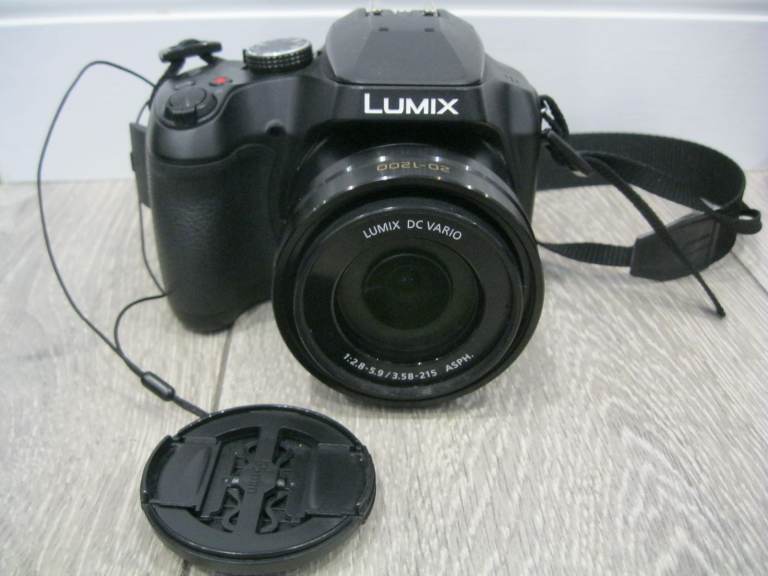 Panasonic Lumix DC-FZ82 18.1MP Digital Camera 60x Optical Zoom Lens + Extras