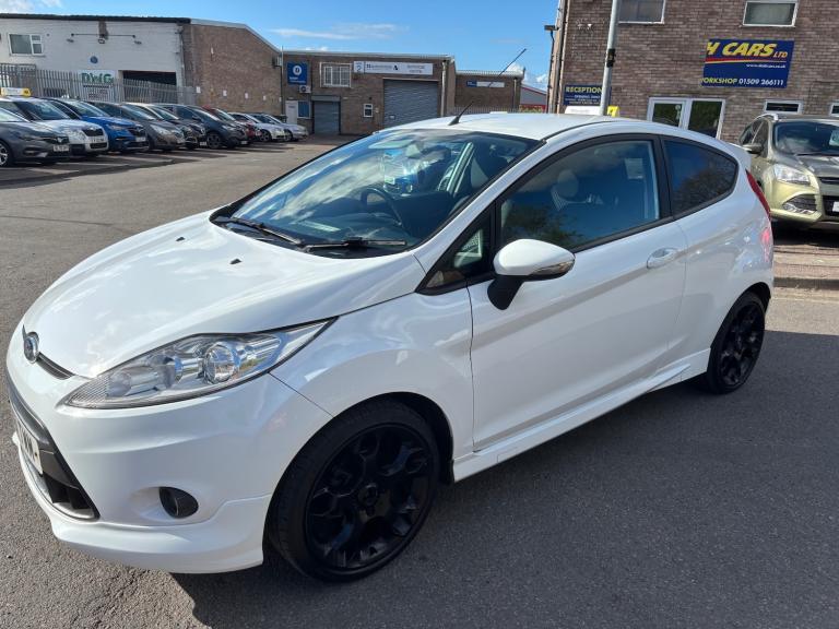 2011 Ford Fiesta 1.6 Zetec S 3dr HATCHBACK Petrol Manual