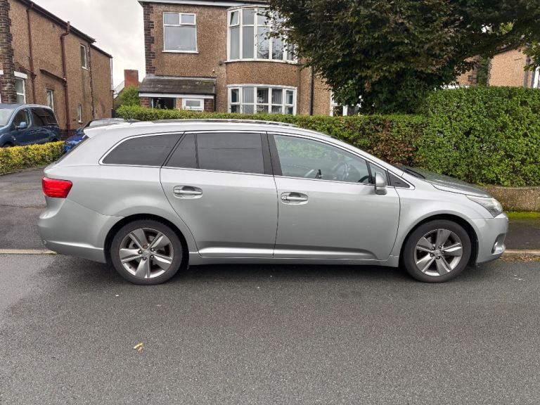 Toyota, AVENSIS, Estate, 2014, Manual, 1998 (cc), 5 doors
