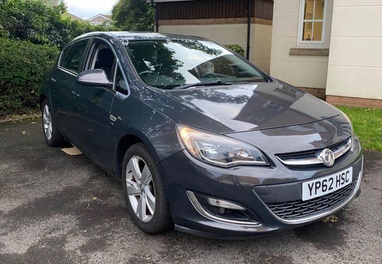 Vauxhall, ASTRA, Hatchback, 2012, Semi-Auto, 1598 (cc), 5 doors