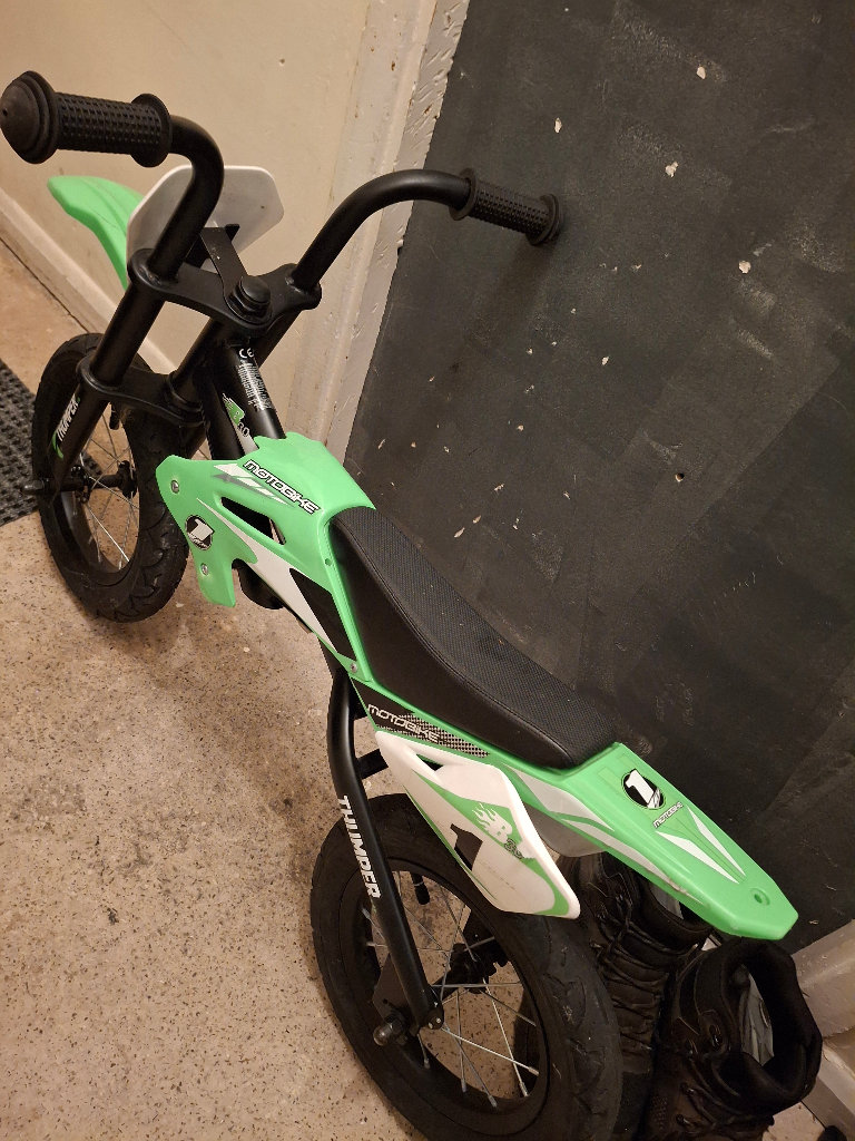 Boys motorbike thumper balance bike 