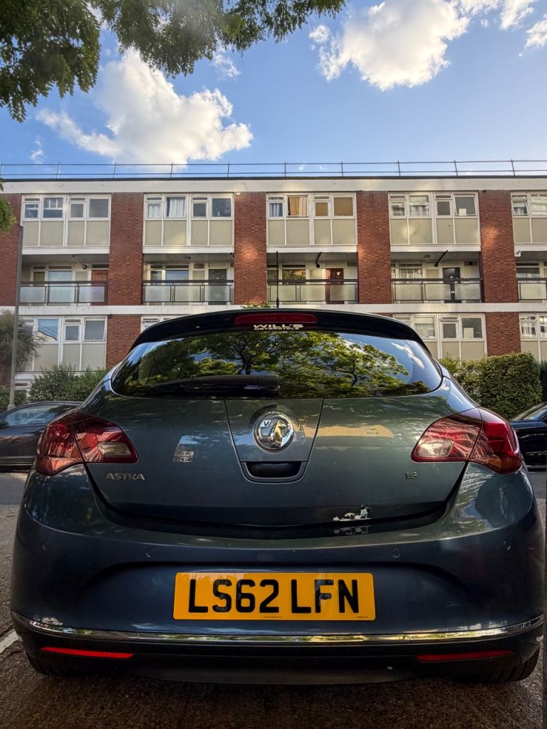 Vauxhall, ASTRA, Hatchback, 2012, Manual, 1598 (cc), 5 doors