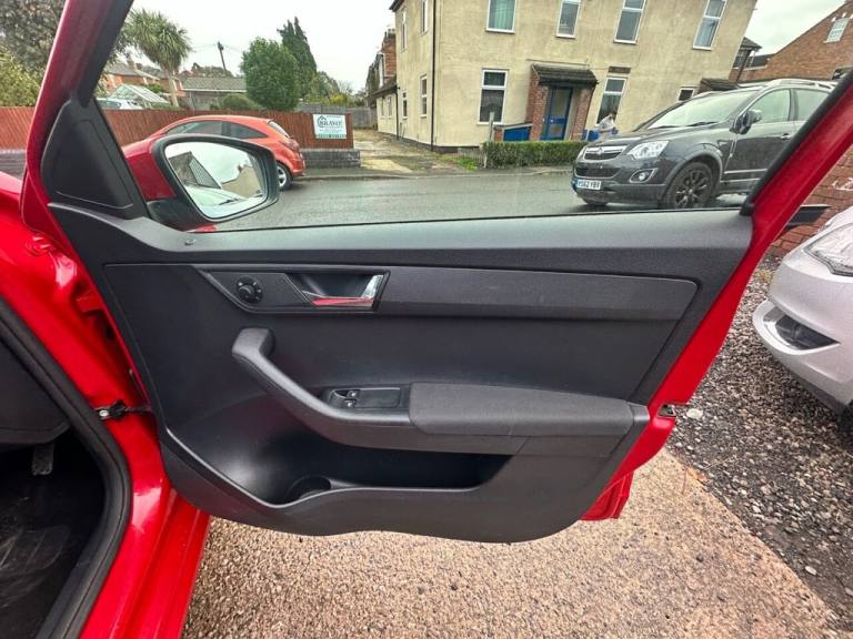 2019 69 SKODA FABIA 1.0 TSI SE HATCHBACK 5DR PETROL MANUAL EURO 6 (S/S) (95 PS)