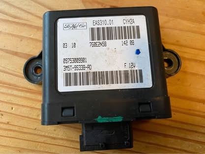 Ford Focus DPF Fuel Additive Module.  Part No. 3M5T-9S338-AD  Genuine Ford part in working order.