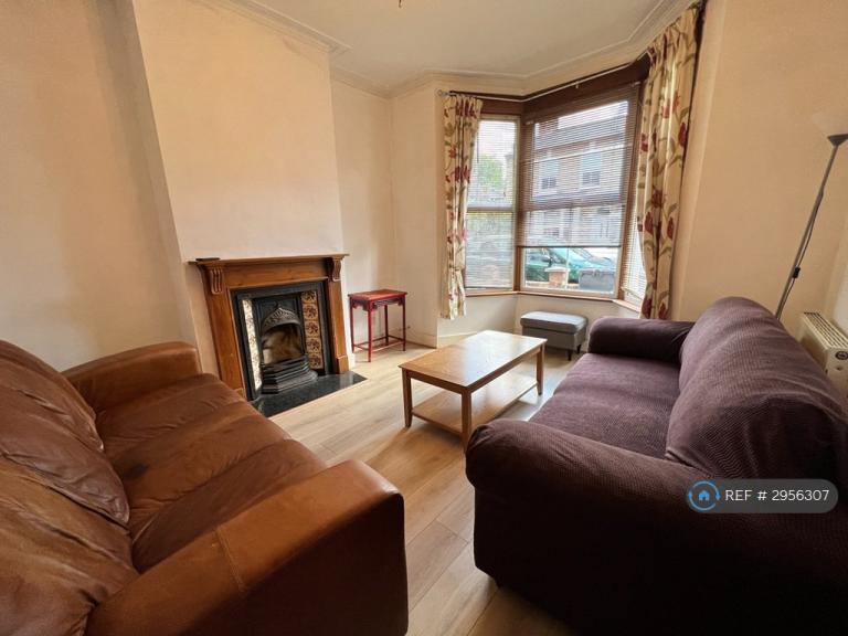 4 bedroom house in Wrigglesworth Street, London, SE14 (4 bed) (#2956307)