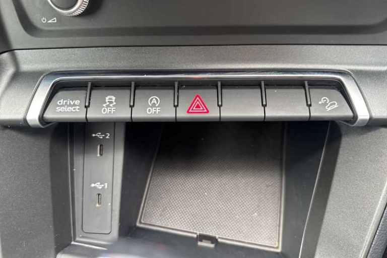 2021 Audi Q3 35 TFSI S Line 5dr S Tronic ESTATE PETROL Automatic