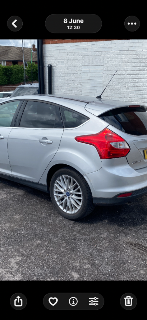 Ford, FOCUS, Hatchback, 2013, Manual, 998 (cc), 5 doors