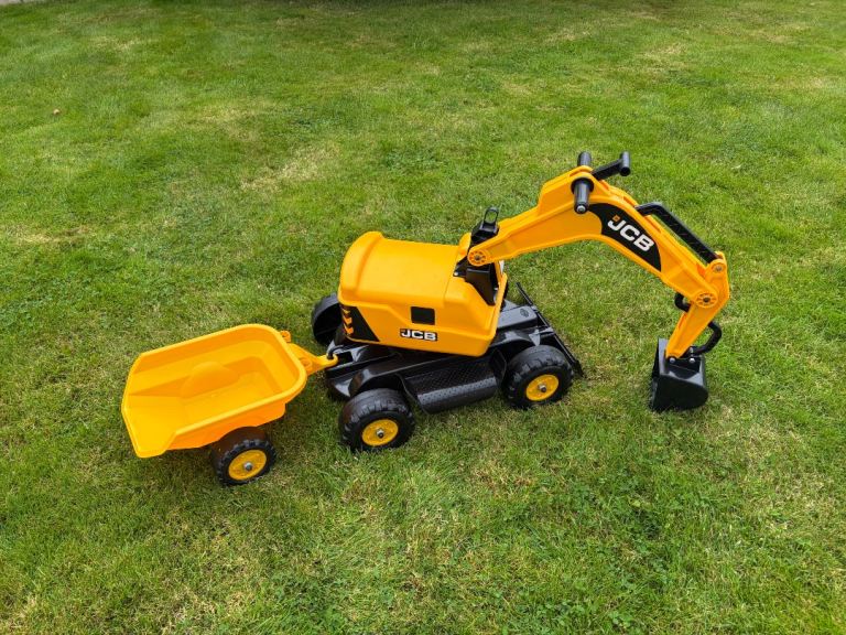 JCB digger ride on with trailer