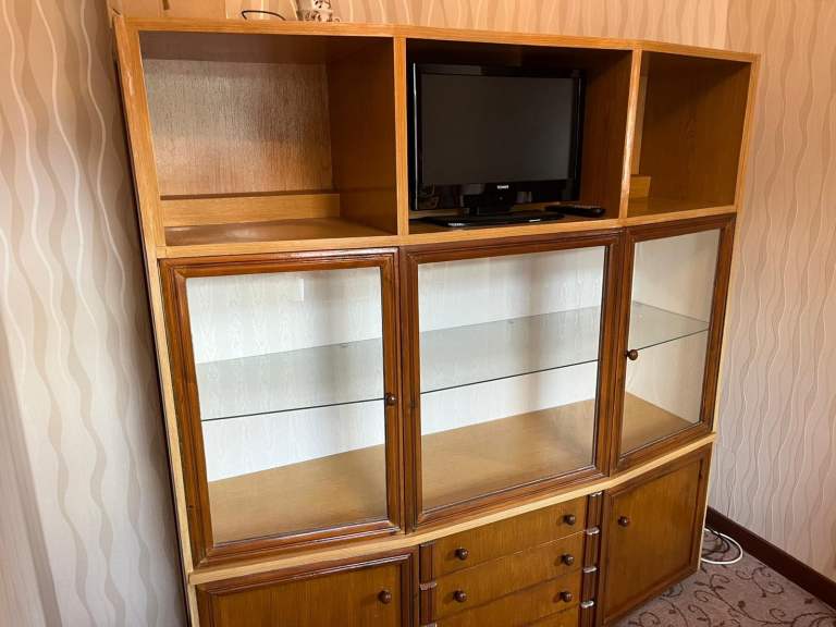 Display cabinet 