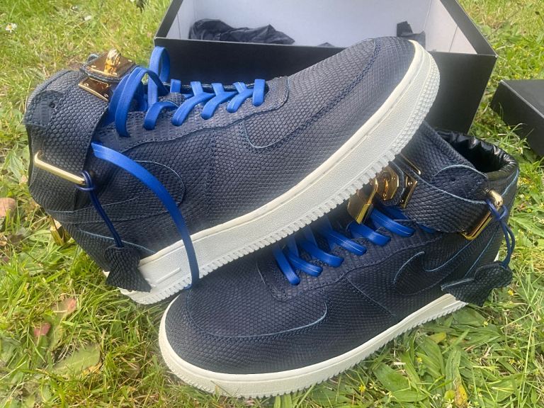Nike buscemi 18ct gold plated size 8 new