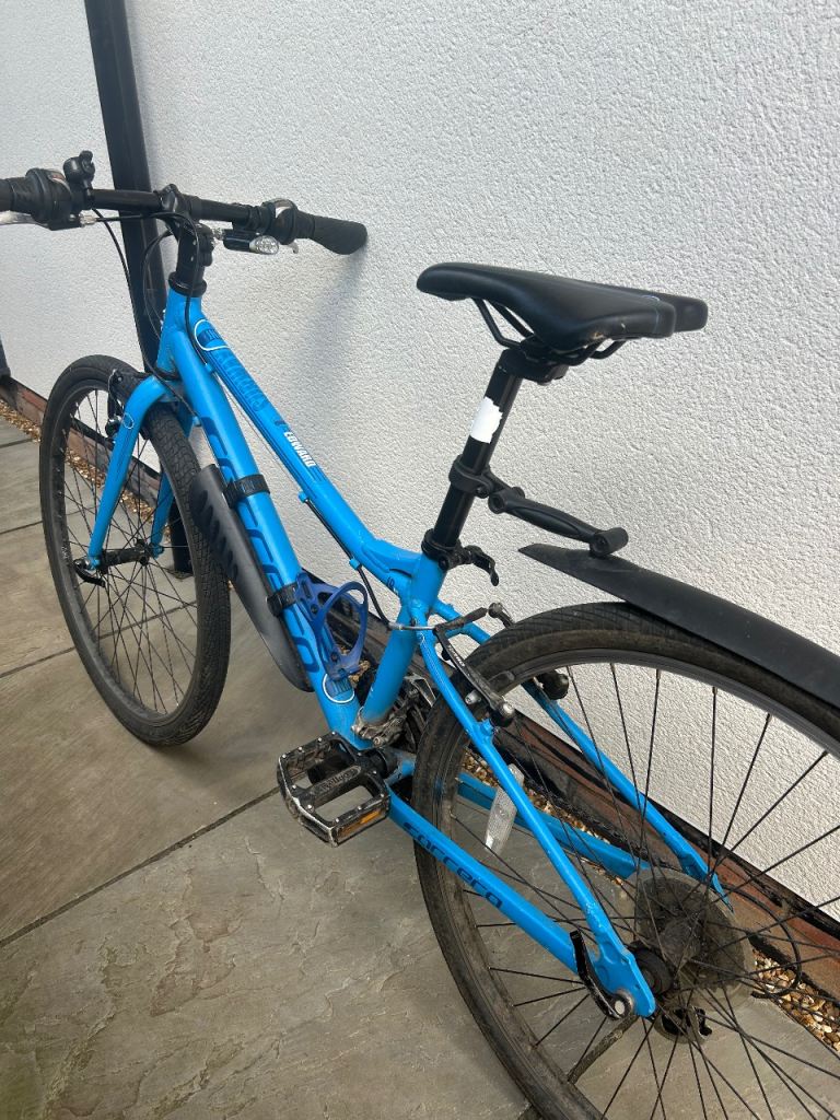 Carrera Junior 26 bike 9-12 years