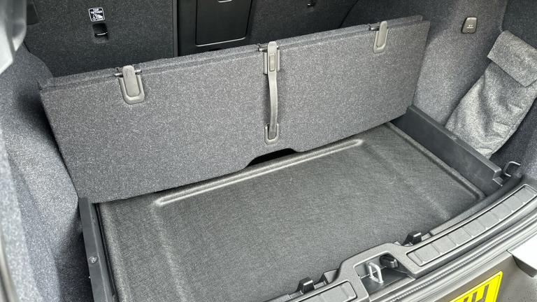 2025 Volvo XC40 2.0 B4P Plus Dark 5dr Auto Petrol Estate Estate Petrol Automatic