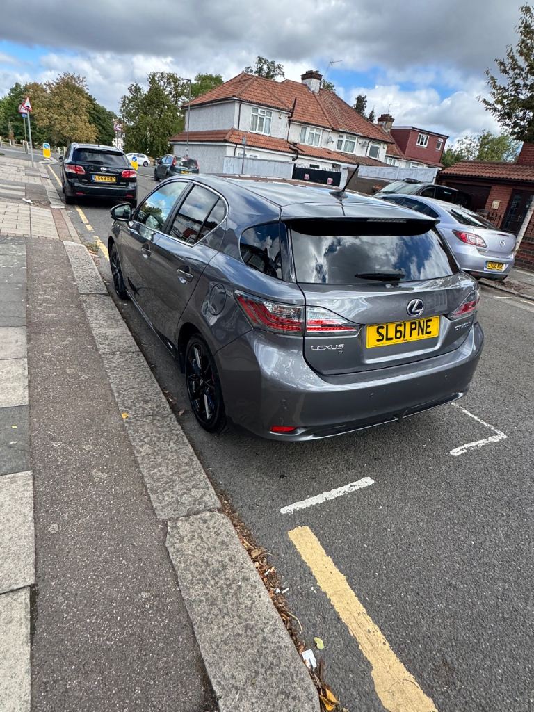 Lexus, CT, Hatchback, 2011, Semi-Auto, 1798 (cc), 5 doors