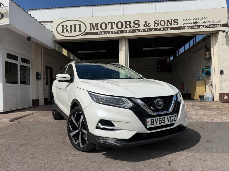 2019 Nissan Qashqai Nissan Qashqai 1.3 DiG-T Tekna 5dr HATCHBACK Petrol Manual