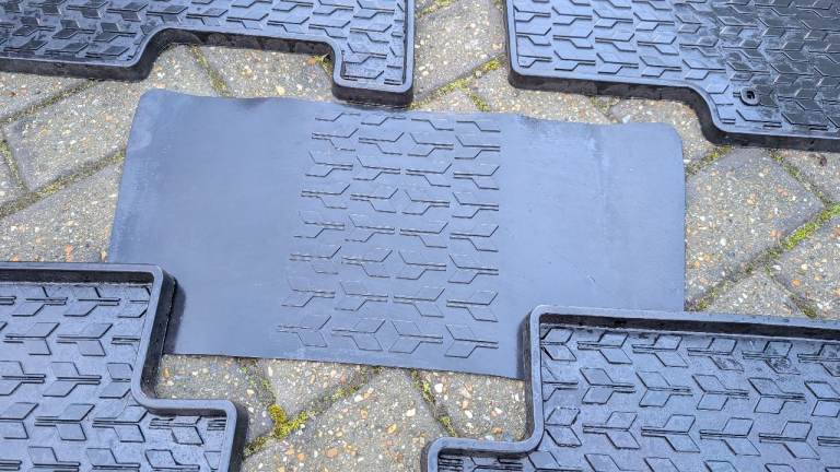 KIA Sportage ICE NQ5 2022-2025 Official All Weather Rubber Car Mats full set