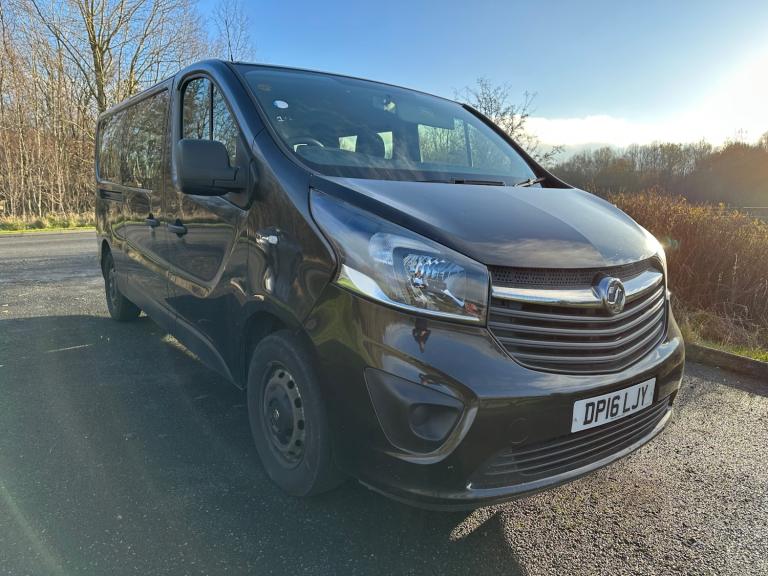 Vauxhall Vivaro 2900 1.6 Cdti BiTurbo 9 Seater Lwb