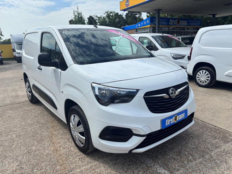 2020 Vauxhall Combo 2300 1.5 Turbo D 100ps L1 H1 Sportive Van  ** SAMEDAY DRIVE-AWAY ** Van  Dies...