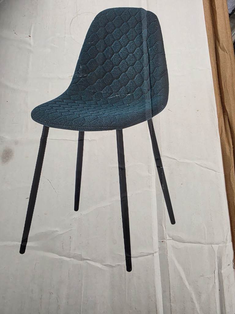 Brand new table glass top with 6 chrushed velvet chairs 
