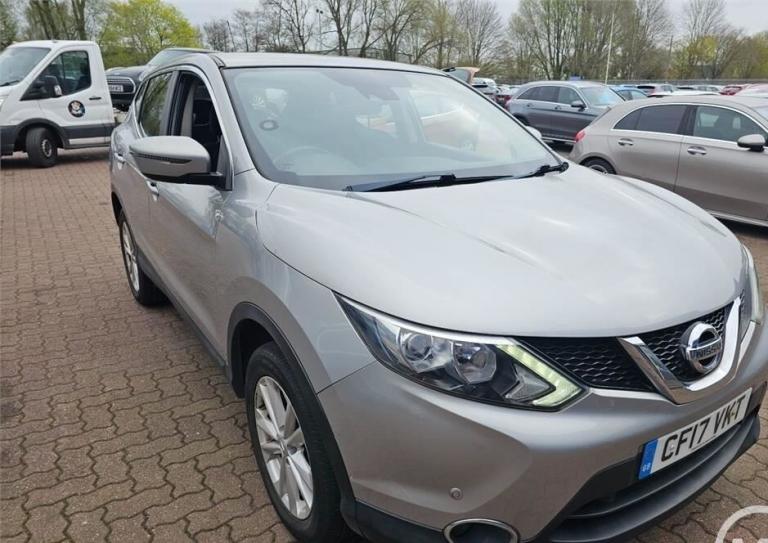 2017 Nissan Qashqai 1.2 DiG-T Acenta 5dr ++ SMART VISION / ULEZ / BLUETOOTH ++ HATCHBACK Petrol M...