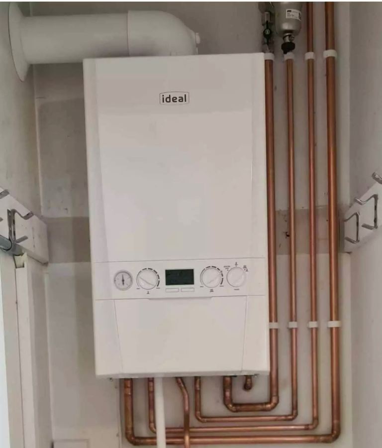 Plumber plumbing and heating emergency call out 24/7 