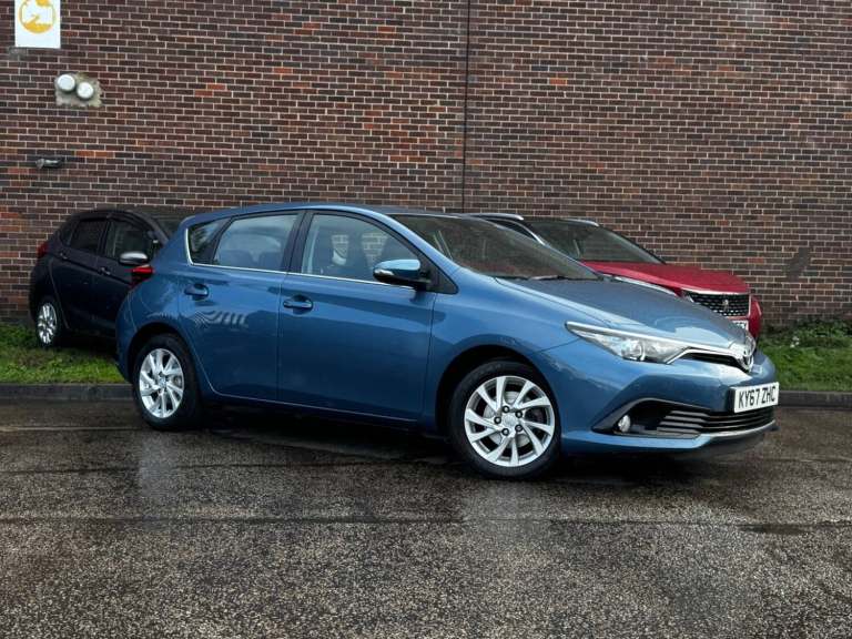 Toyota Auris 1.2 VVT-i Business Edition CVT Euro 6 (s/s) 5dr (Safety Sense) Petrol Automatic