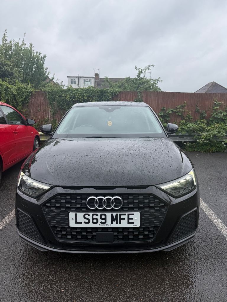 Audi, A1, Hatchback, 2019, Semi-Auto, 999 (cc), 5 doors