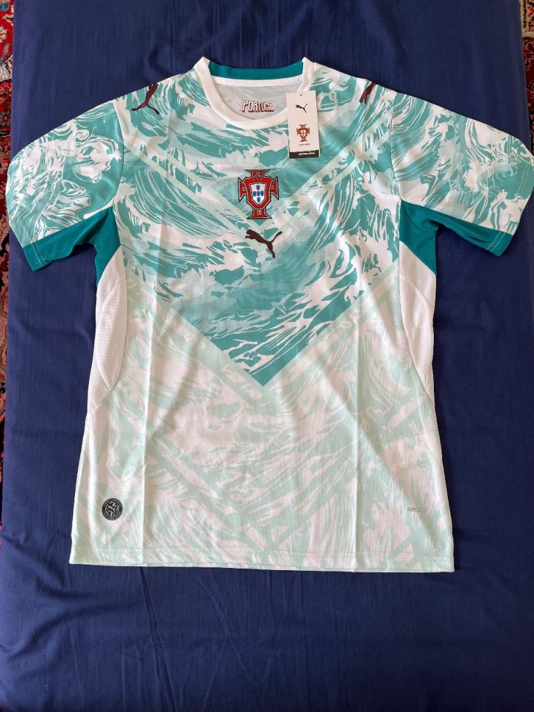 Portugal Team Football Shirt - Men’s Size XL